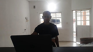 Housewife pays a technician with a good blowjob and a hard and rich fuck while her husband works