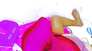 Binal veil woman loves WOT while being squeezed by her breast milk