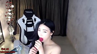 Sexy Korean camgirl shows her nice boobs: Big Tits, Amateur  Babe Porn