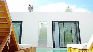 Brazzers Butt Lift : Part 1 With Xander Corvus, Sara Retali, Sapphire Astrea, La Paisita Oficial - Brazzers