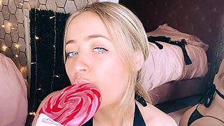 Glamour babe with big boobs masturbates in lingerie