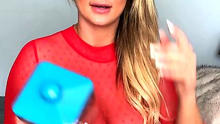 Blonde tight pussy babe solo toy fun in glamour masturbation