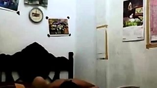 Indonesian Babe Orgasms on Fucking Machine