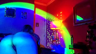 Amateur Webcam Cute Teen Plays Solo with Big