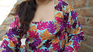 My Indian Husband Fucks Me Outside in the Day Time - Desi Wife and Husband Sex