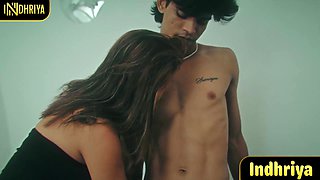 Manjari's Indian High-Def Passion Sparks Wild Sensual Big Curves