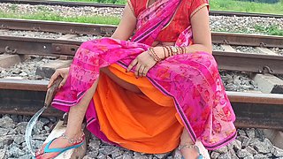 Desi Village Bhabhi Fucking in Field with Lover Boy Outdoor Video