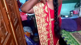Desi Beauty Housewife Sary Changing in Home