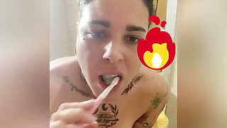 Brushing my teeth naked after taking a shower