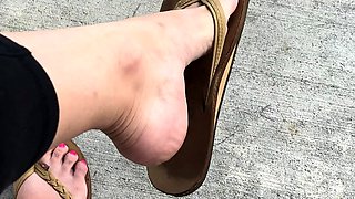Flexible foot fetish masturbating with feet and hands