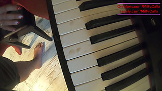 Piano Lesson Seduction - Red Lingerie, Deep Pleasure & Messy Mouth Finish