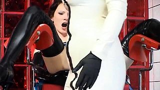 Amateur blonde and brunette lick each other