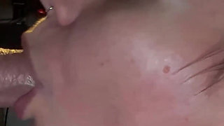 Goth Girlfriend Gives Deepthroat Blowjob and Gets Facial