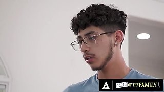 Horny Busty Stepmom Kenzie Taylor Titty Fucks Teen Stepson