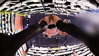 이러고 돌아댕기니 추행당하지! ipcam