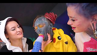 Cosplay anal fisting fun with Anuskatzz, Flora and Lily