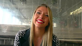 Savannah Bond's Stormy Consultation - Jacquie et Michel TV