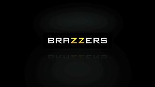 Fitting Right In With Lexxi Ward, Keiran Lee, Tamara Grace - Brazzers