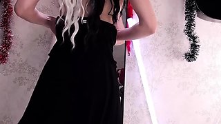 Milf brunette dildo masturbate