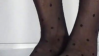 I Pee on My Beautiful Feet in Stockings