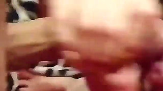 Me Encanta Que Me Follen Haciendo Bondage Y Me Llenen La Boca De Leche