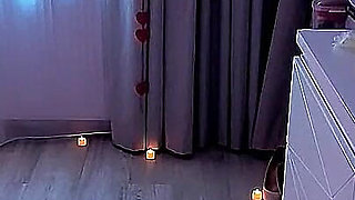 The Red-haired Beauty Decided to Arrange a Milk Show