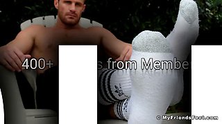 Spy on Riley s Feet - Riley
