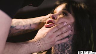 Xwife Karen got pounded by a guy in mask