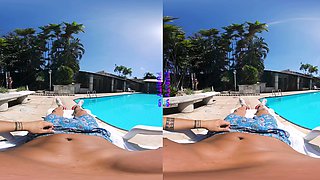 PURITYVR Curvy Latina Maria fucked poolside