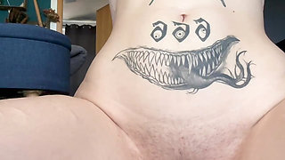 Lea loves to riding a big cock