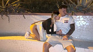 Outdoor encounter with a stranger sans underwear gets interrupted by passers-by