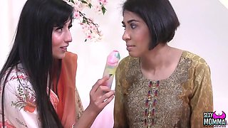Aaliyah Stepmom Sahara On Sex Toys