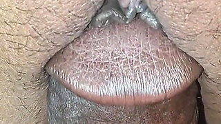 Wife Ke Chut Mein Jab Land Dala to Boli Aur Andar Tak Dalo