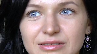 Lina Arian, Casting
