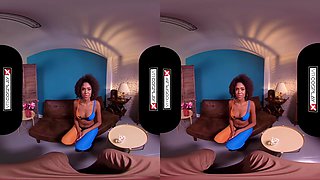 Ebony Mutant Babe Oya Wants Your Dick Professor - Vr Porn And Virtual Reality