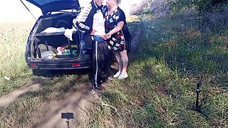 Stepmom Helps Me Pee Then Gives Public Blowjob - Zona901