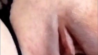 Grosser Dildo Spritzt