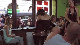 21yo amateur babe cocksucking in public