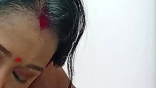 Desi Bhabhi Real Homemade Sex with Clear Bangla Talking