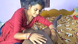 Sizzling Indian wife Sonali Sanu gives her hubby some real homemade action