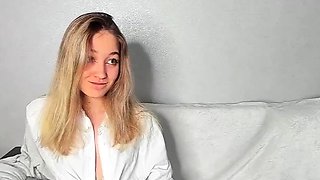 Petite skinny booty blonde teen webcam show