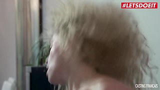 Curly blonde shows off what she can on casting