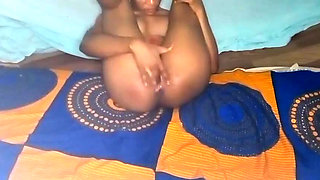 Teen Masturbating Machine