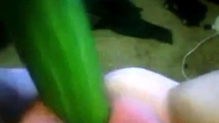 Curvy Girl Pleasures Herself on Webcam