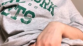 Amateur young teen solo masturbation on her livingroom