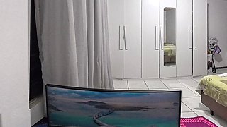 Lonely Housewife Can't Resist the Internet Technician and Makes Her Husband a Fool!