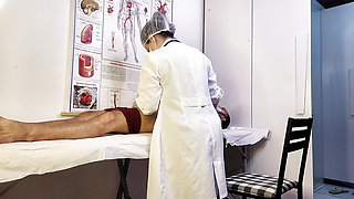 Patient Can't Handle It and Becomes Stiff in Front of the Nurse During the Exam
