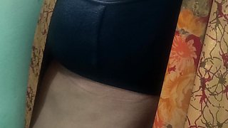 Chennai College Teacher Saree Sanding Romance in Guest House