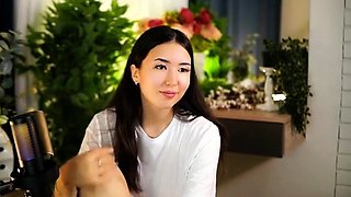 Hot brunette from squirt masturbating on webcam