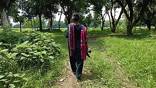 Hot Village Desi Bhabhi Sex Today Met in Forest Park - Bhabhi Meri Dost